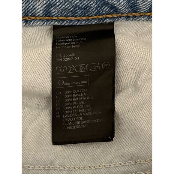 H&M distressed boyfriend jeans - Picture 5 of 8